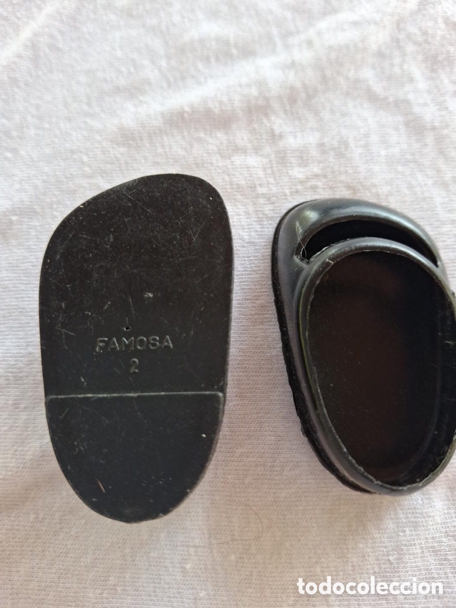 Mu&ntilde;ecas Nancy y Lucas: Zapato Original Lesly Famosa 1970