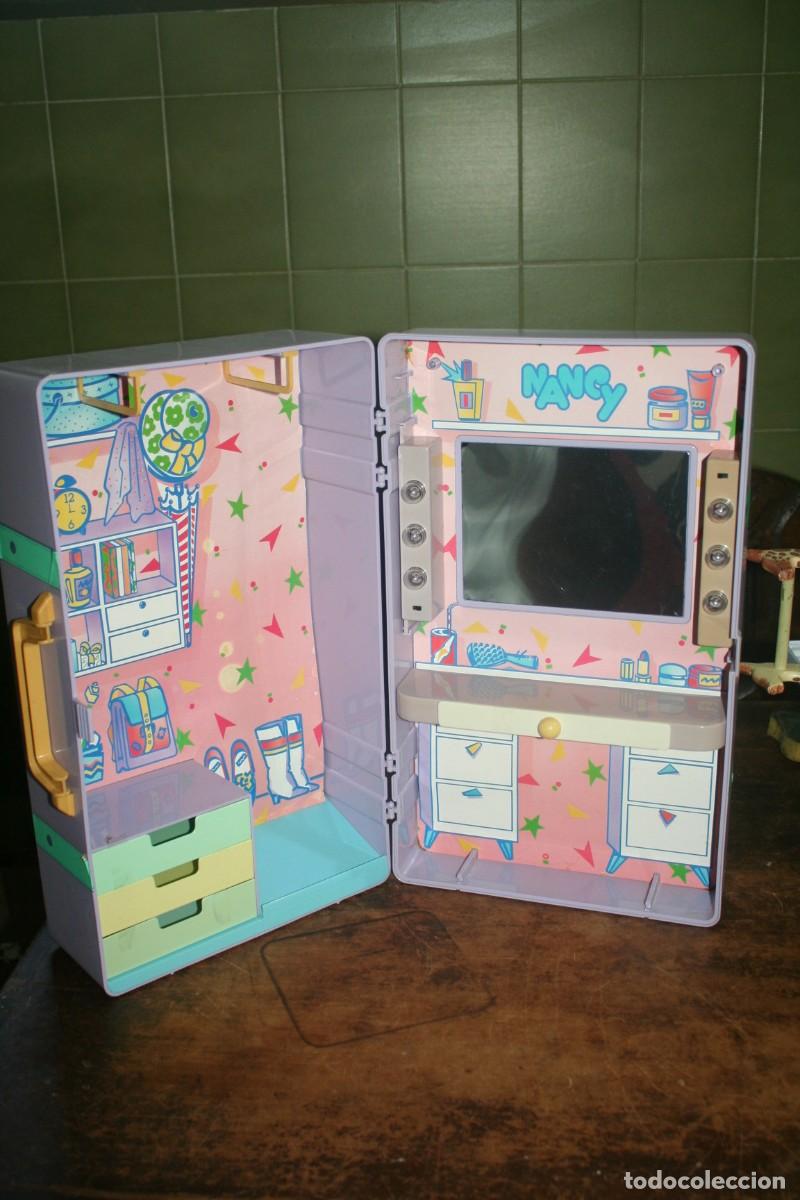 Mu&ntilde;ecas Nancy y Lucas: maletin nancy beauty tocador