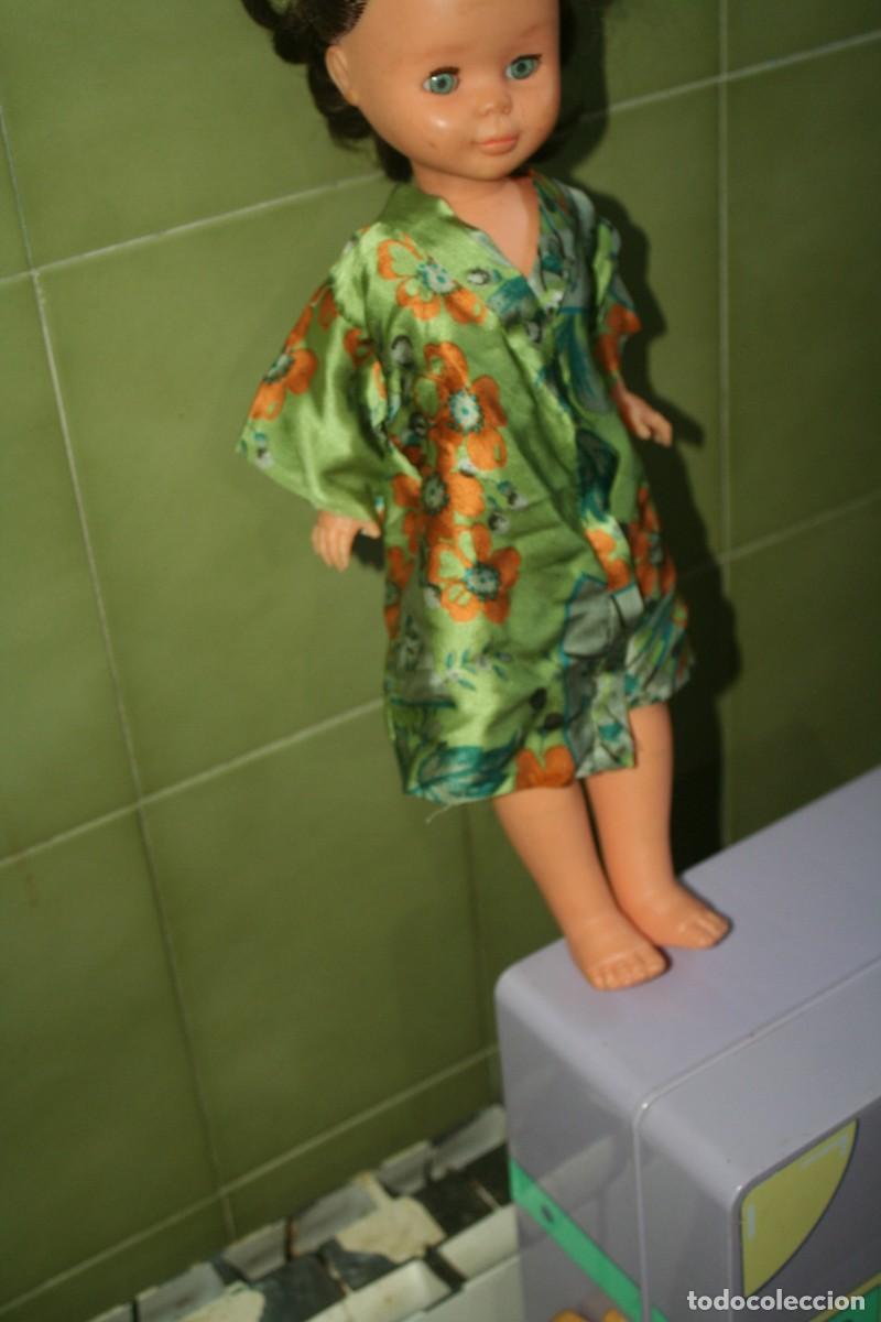 Mu&ntilde;ecas Nancy y Lucas: vestido casero bata a&ntilde;os 70 mu&ntilde;eca nancy