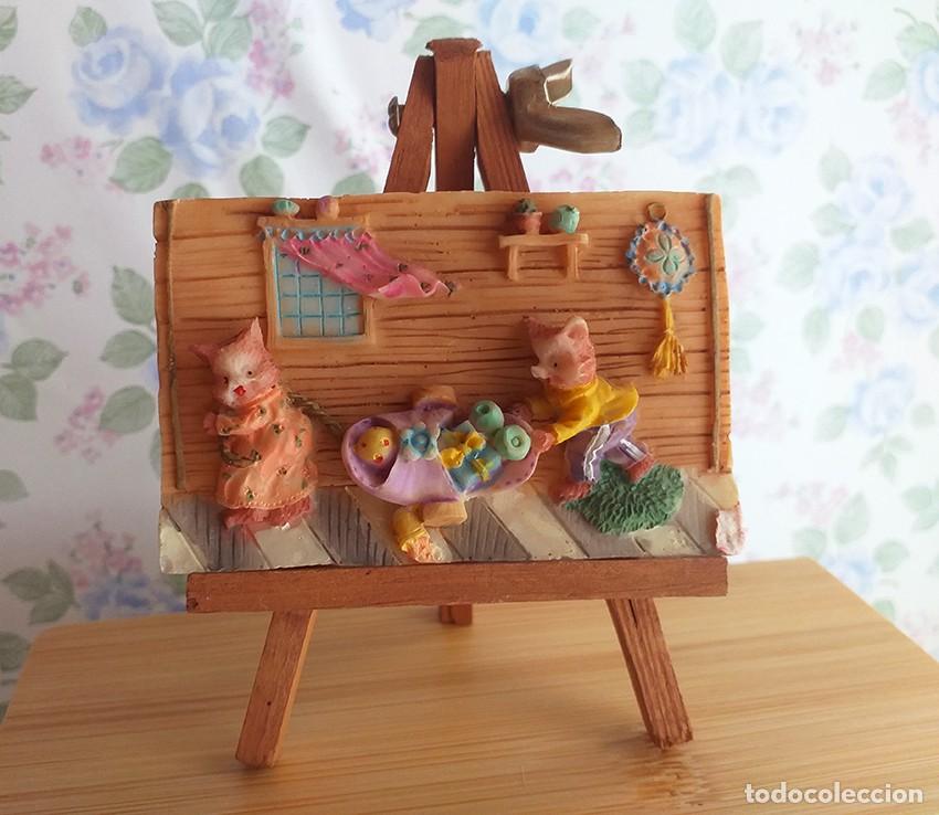 Mu&ntilde;ecas Nancy y Lucas: Cuadro de resina para casa de mu&ntilde;eca Nancy