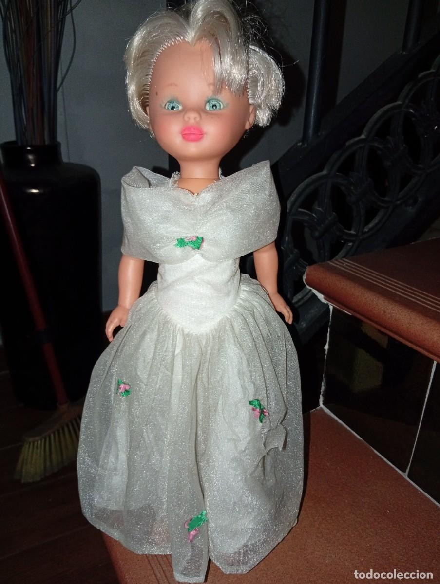 Mu&ntilde;ecas Nancy y Lucas: Mu&ntilde;eca Nancy andadora original a&ntilde;os 80 de Famosa.Con faltas.