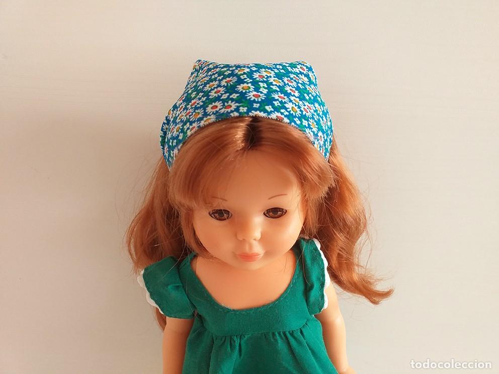 Mu&ntilde;ecas Nancy y Lucas: Pa&ntilde;uelo floral para mu&ntilde;eca Nancy - Foto 2