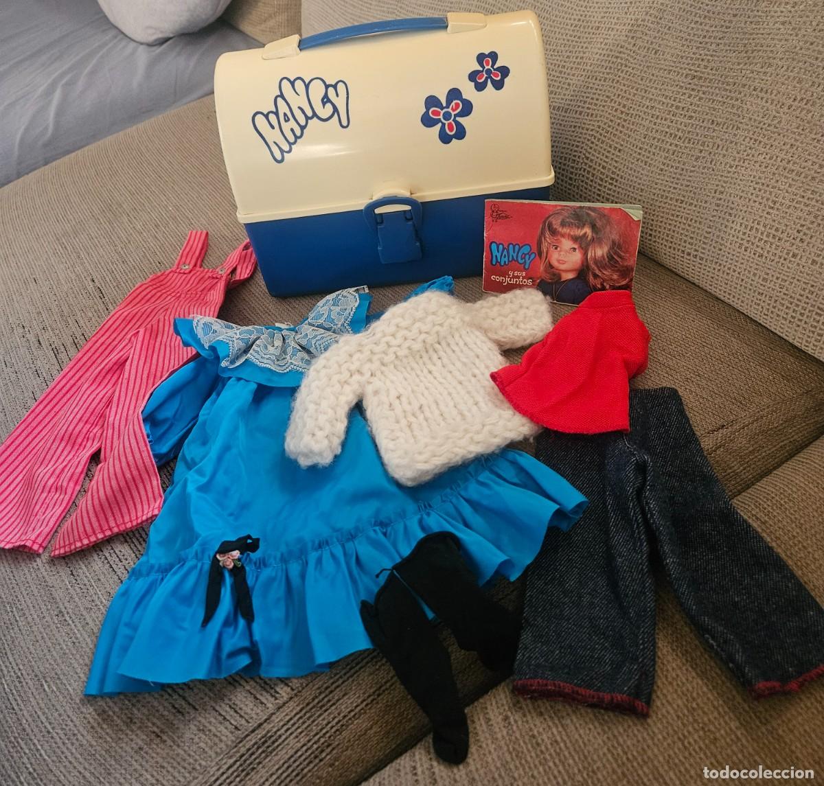 Mu&ntilde;ecas Nancy y Lucas: Lote nancy trajes y accesorios