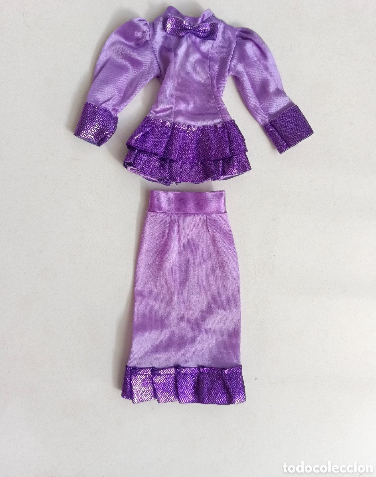 Mu&ntilde;ecas Nancy y Lucas: Nancy Daypa Boutique fashion conjunto fiesta morado lila camisa falda a&ntilde;os 80 Ninua Creaciones Marco