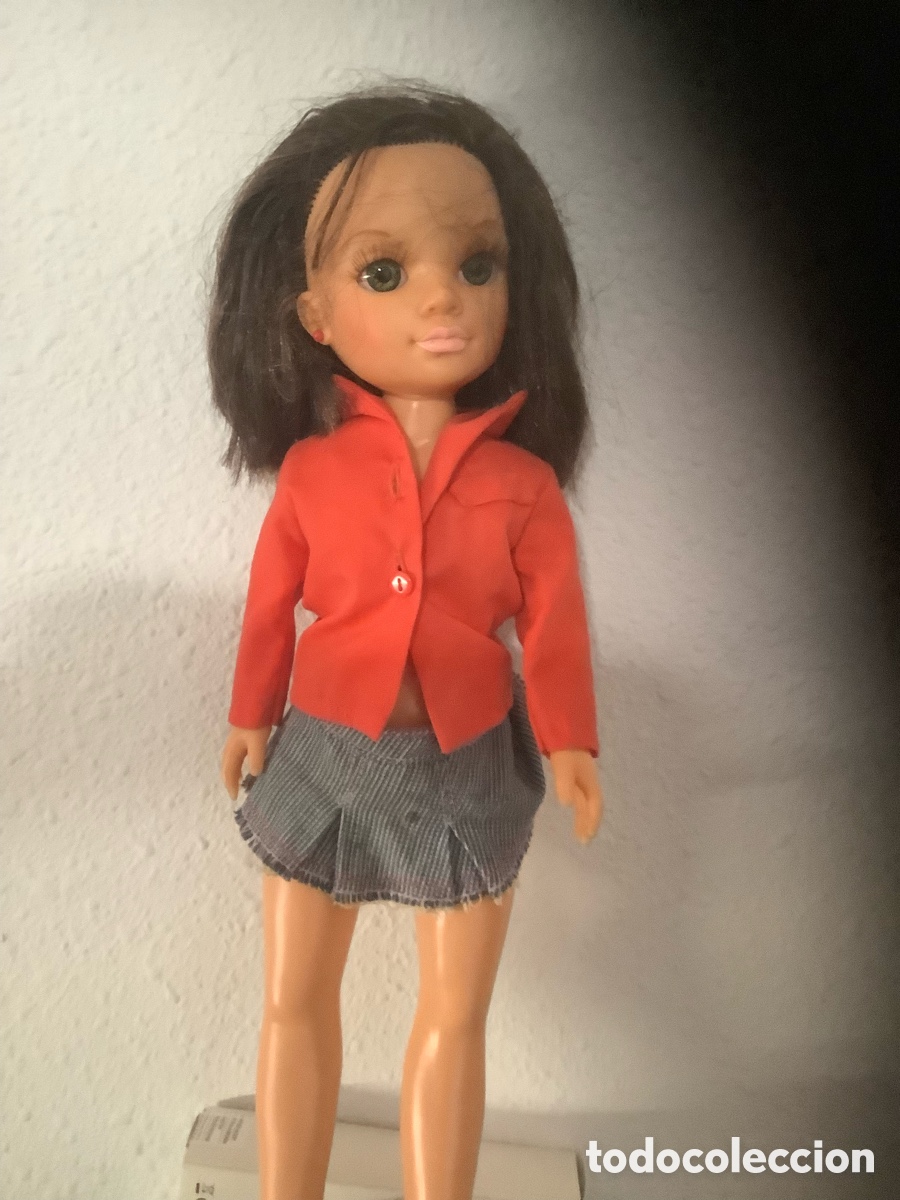 Mu&ntilde;ecas Nancy y Lucas: Nancy new vestida morena