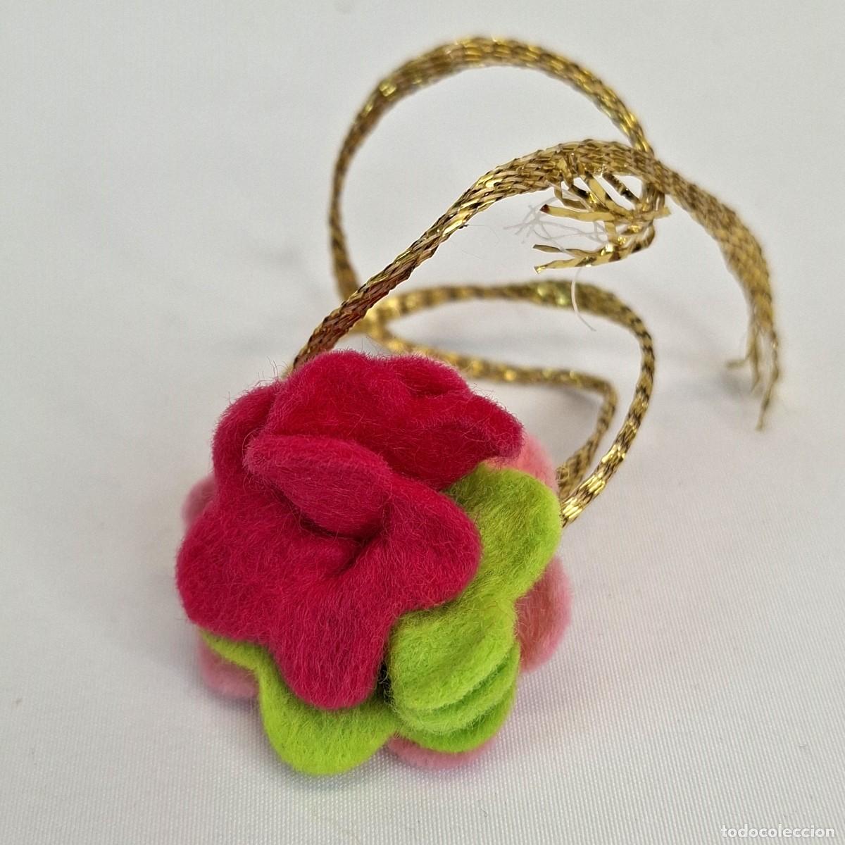 Mu&ntilde;ecas Nancy y Lucas: CINTA/ CORDON DORADO DE CABEZA MU&Ntilde;ECA NANCY, CONJUNTO CATALOGO DEL 86.