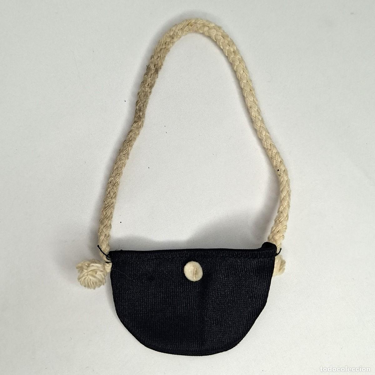 Mu&ntilde;ecas Nancy y Lucas: BOLSO DEL CAT&Aacute;LOGO DEL 86 DE MU&Ntilde;ECA NANCY.