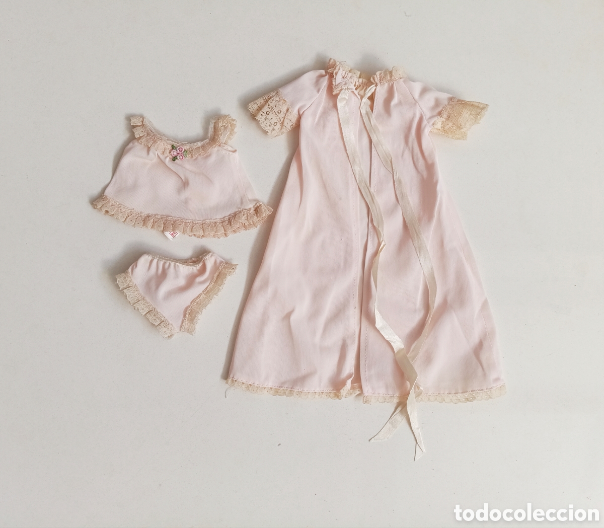 Mu&ntilde;ecas Nancy y Lucas: Nancy conjunto Noche o Intimate, bata y camiseta, braguita, lencer&iacute;a rosa Famosa a&ntilde;os 70