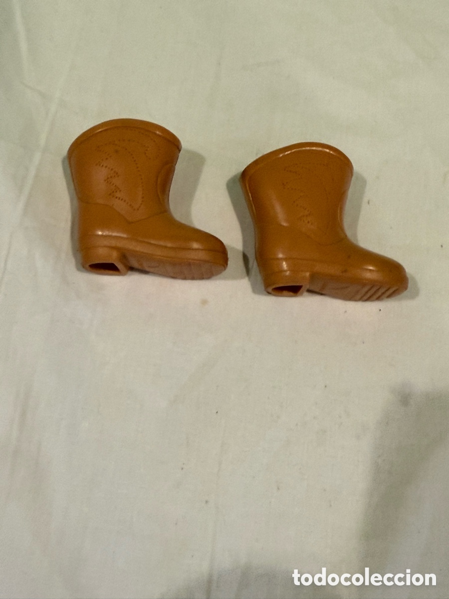 Mu&ntilde;ecas Nancy y Lucas: ANTIGUAS BOTAS COLOR CAMEL NANCY DE FAMOSA A&Ntilde;OS 70