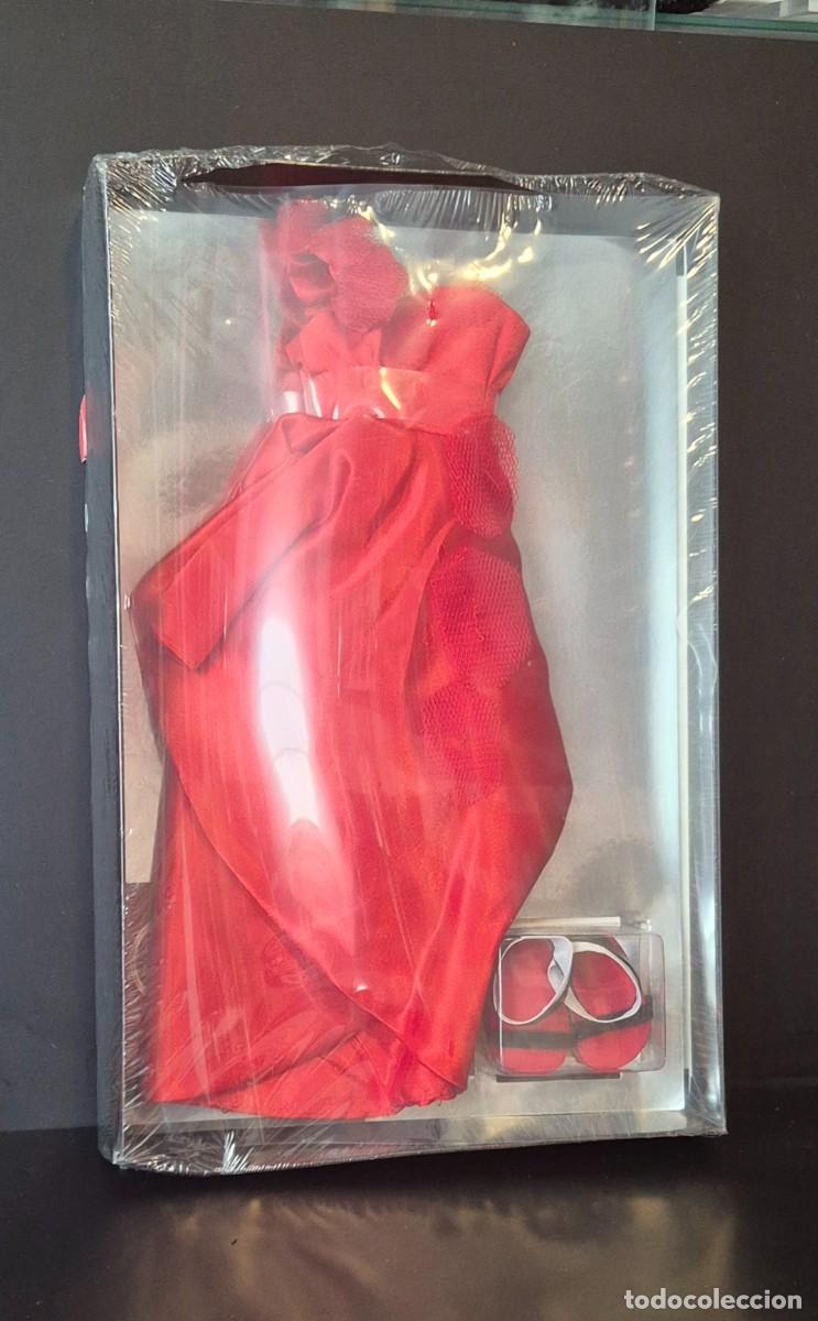 Mu&ntilde;ecas Nancy y Lucas: NANCY VESTIDOS DE GRANDES DISE&Ntilde;ADORES DEVOTA EN BLISTER NUEVO