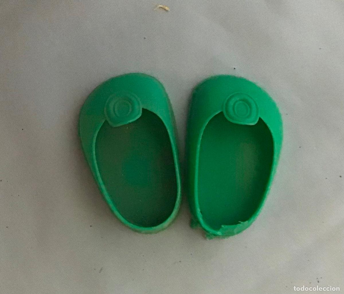 Mu&ntilde;ecas Nancy y Lucas: NANCY, ZAPATOS VERDES A&Ntilde;OS 60/70