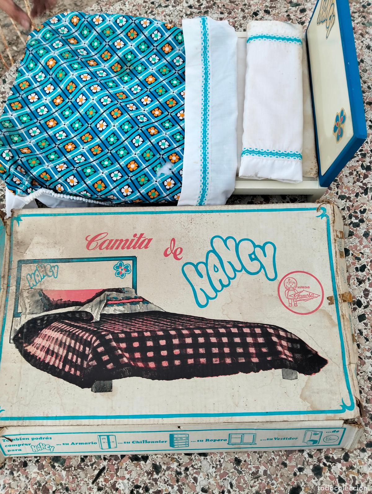 Bambole Nancy e Lucas: Cama camita de juguete de madera Nancy Famosa azul juguetes de casa de mu&ntilde;ecas a&ntilde;os 60-70