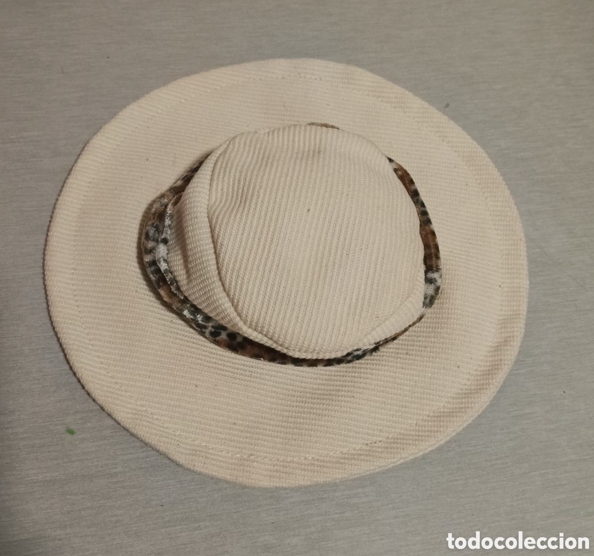 Mu&ntilde;ecas Nancy y Lucas: Accesorio sombrero Nancy