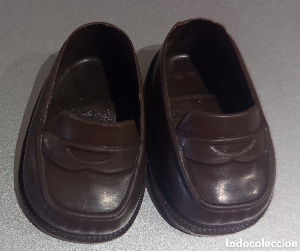 Mu&ntilde;ecas Nancy y Lucas: Mocasines marrones originales de Nancy. A&ntilde;os 70
