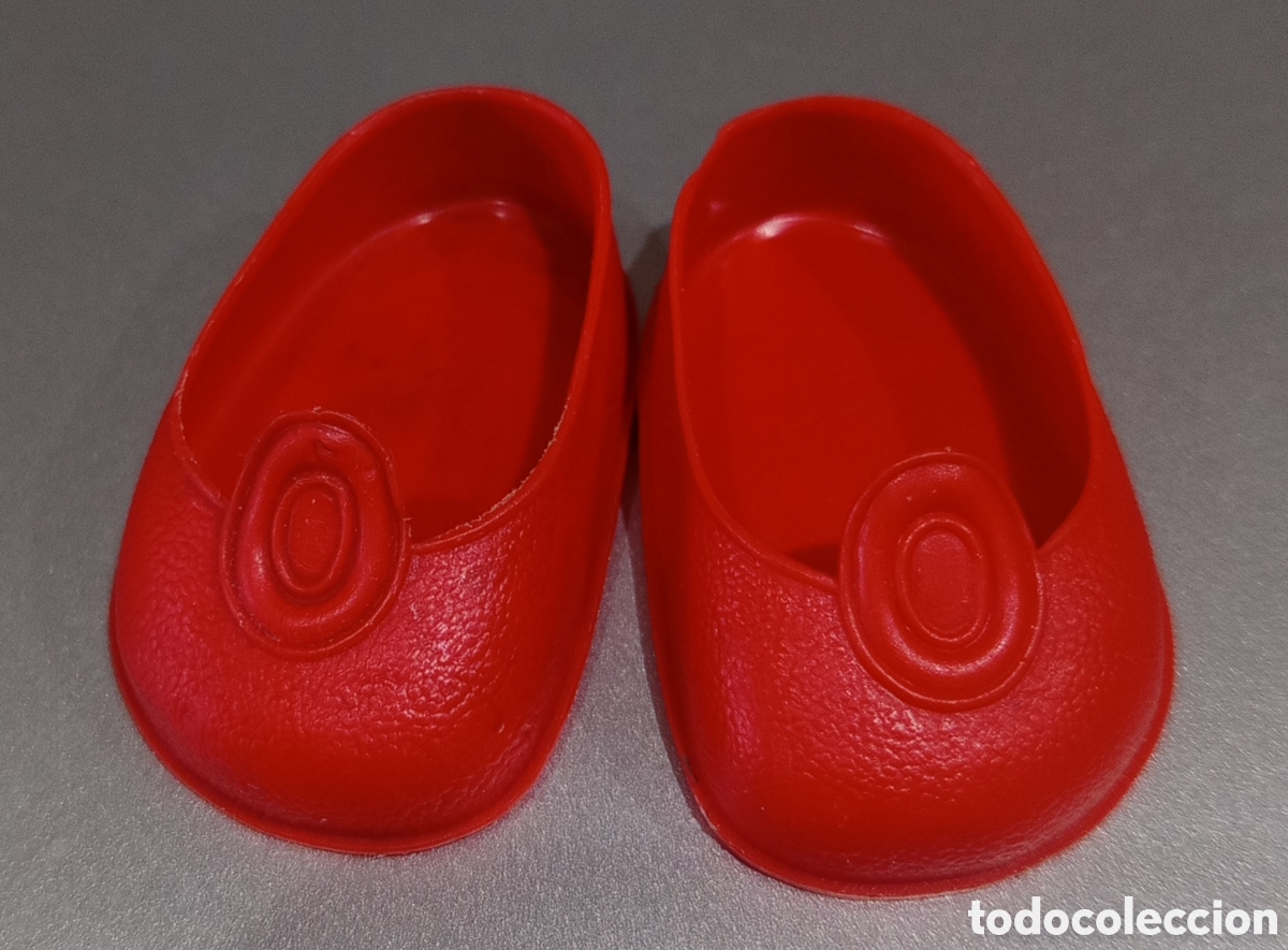 Mu&ntilde;ecas Nancy y Lucas: Zapatos de bot&oacute;n rojos originales Nancy. A&ntilde;os 70