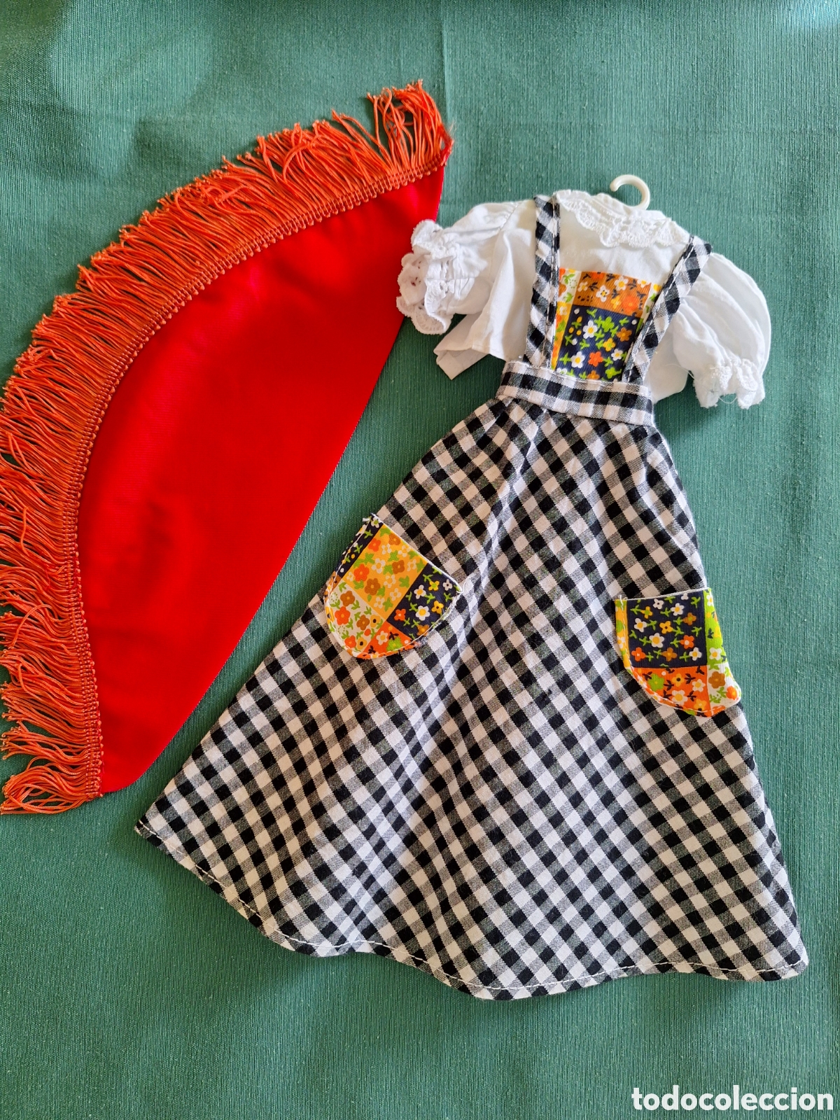 Mu&ntilde;ecas Nancy y Lucas: Nancy Vestido, Blusa y Chal