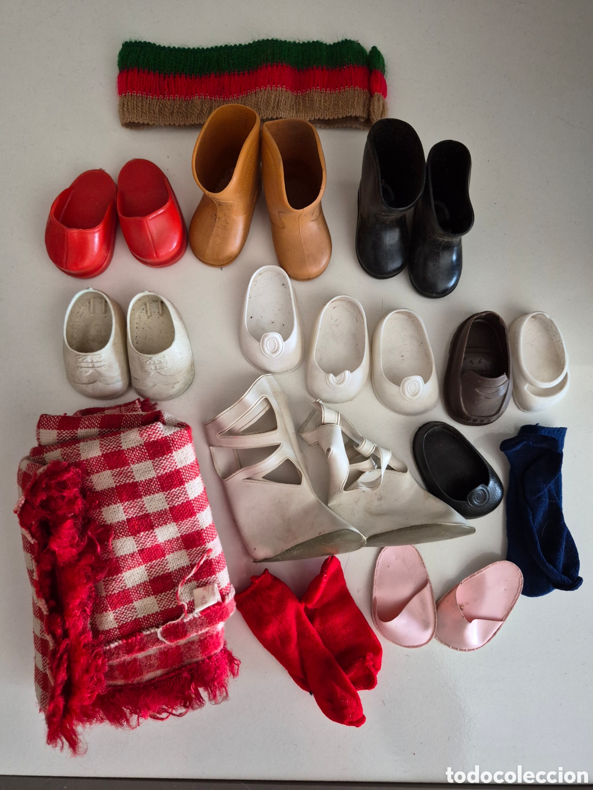 Mu&ntilde;ecas Nancy y Lucas: Lote zapatos y extras Nancy Famosa