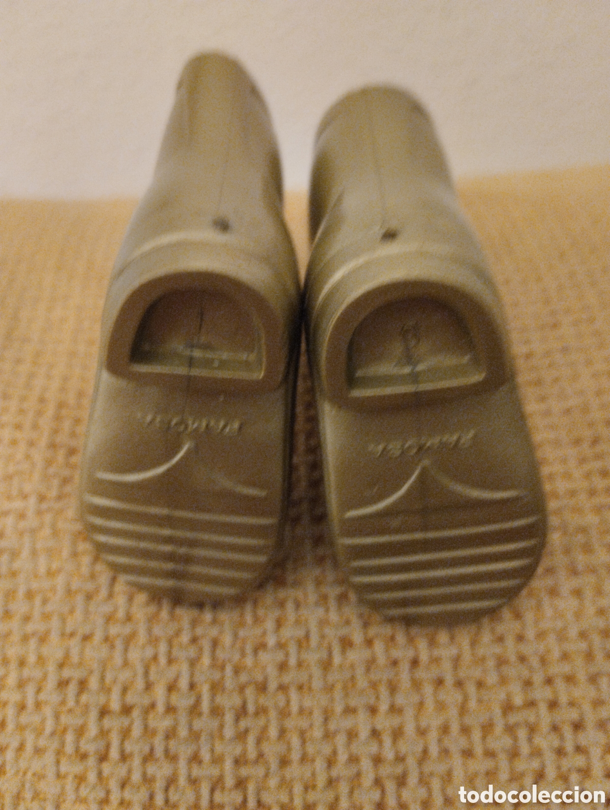 Mu&ntilde;ecas Nancy y Lucas: Botas doradas antiguas Nancy - Foto 4