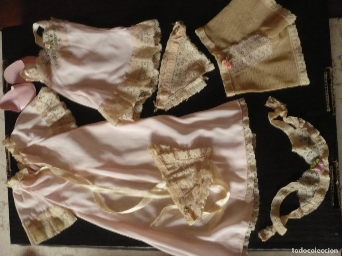 Mu&ntilde;ecas Nancy y Lucas: Conjunto Intimate Nancy de Famosa