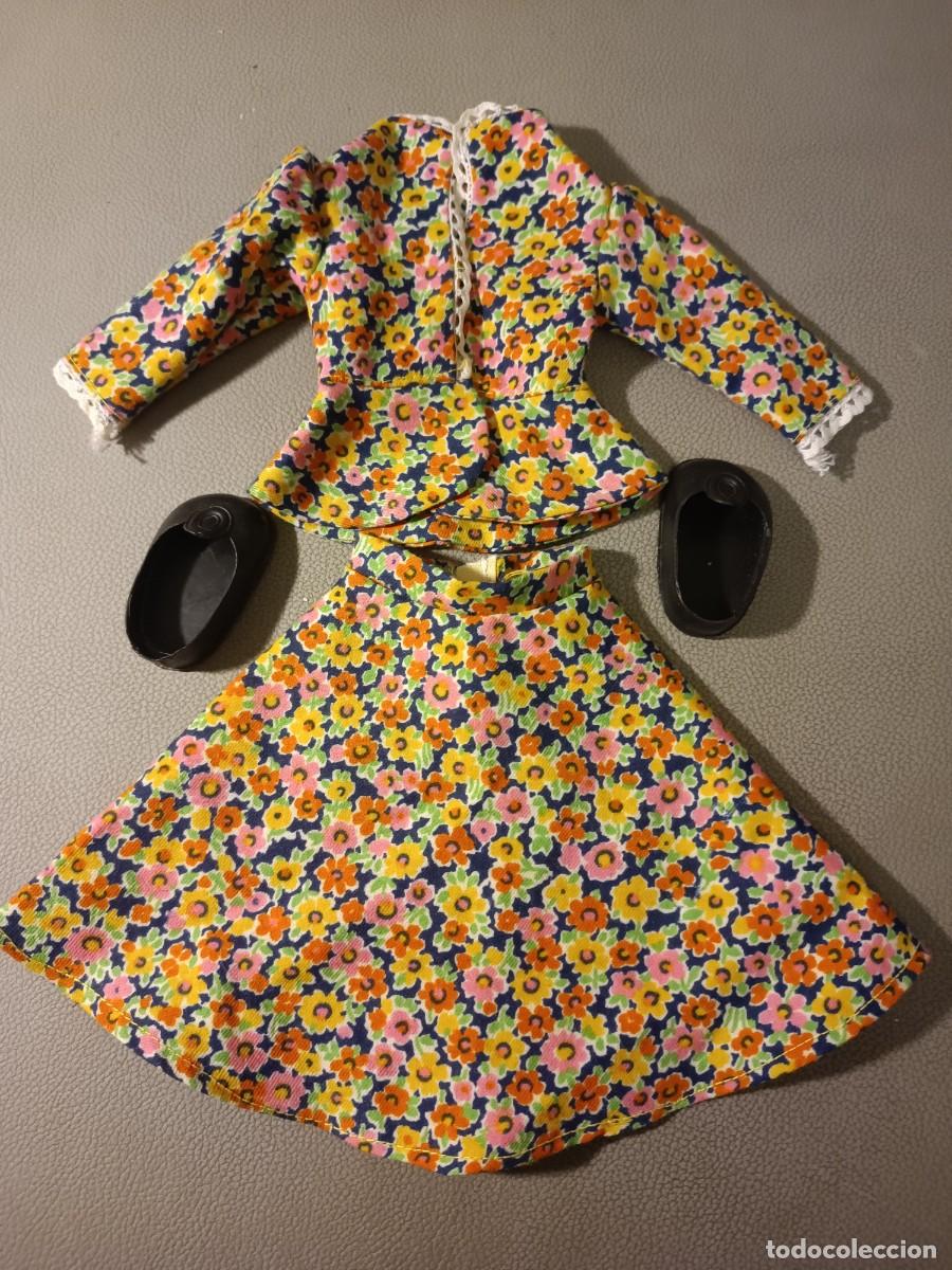 Mu&ntilde;ecas Nancy y Lucas: Conjunto de mu&ntilde;eca Nancy Flores N&ordm;12