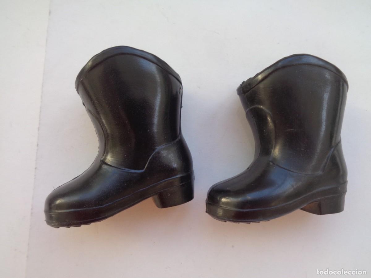 Mu&ntilde;ecas Nancy y Lucas: PAR DE BOTAS DE LA NANCY DE FAMOSA . ORIGINALES DE EPOCA