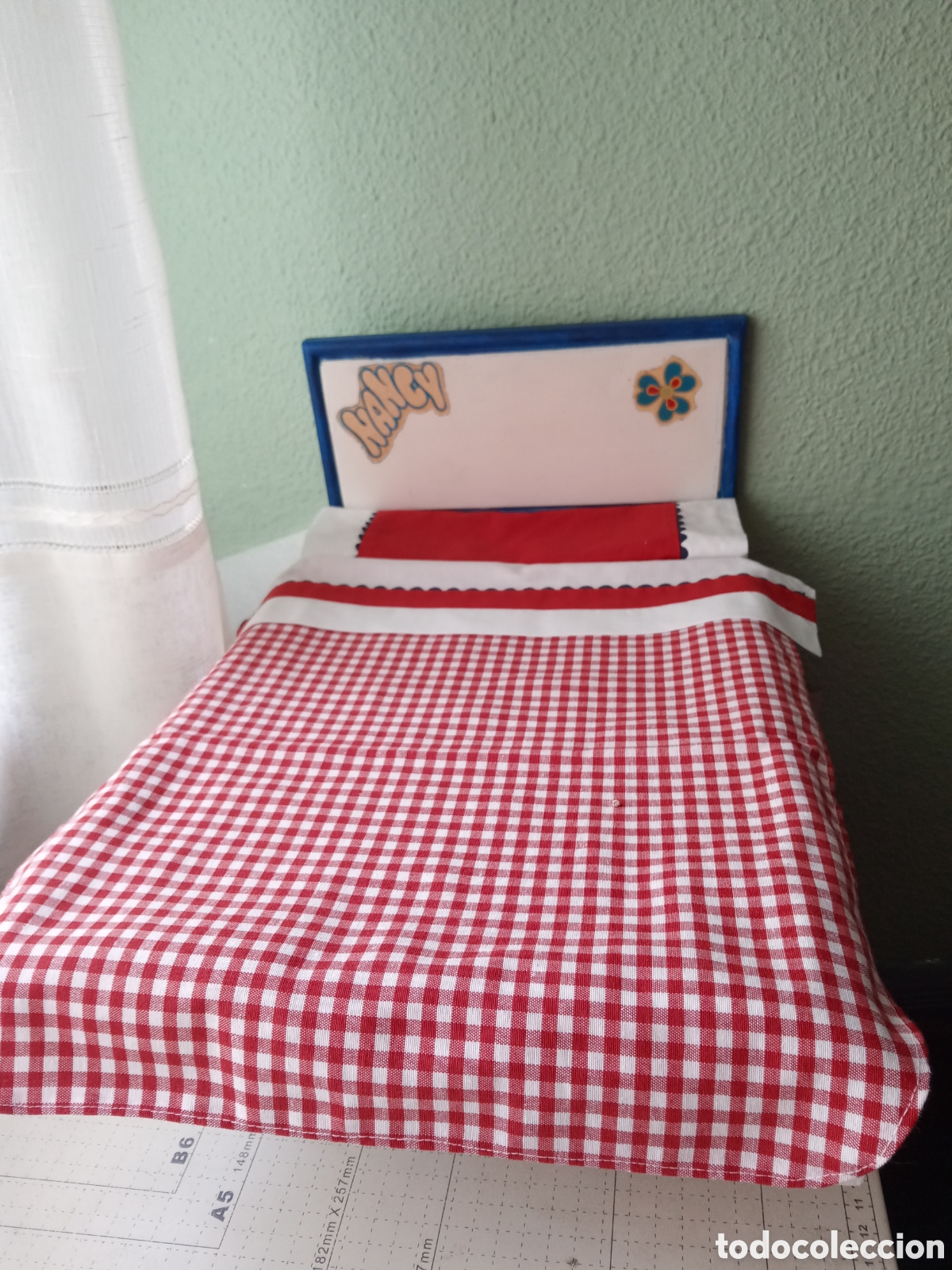 Mu&ntilde;ecas Nancy y Lucas: Cama original del dormitorio de Nancy a&ntilde;os 70 - Foto 2