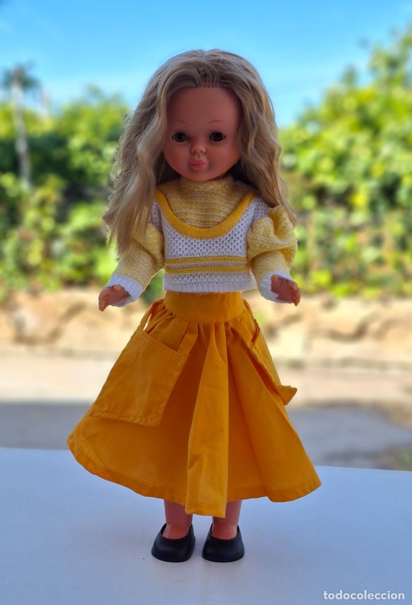 Bonecas Nancy e Lucas: Nancy Famosa conjunto original ref. 80010A, a&ntilde;os 80, jersey de punto y falda amarillo calabaza