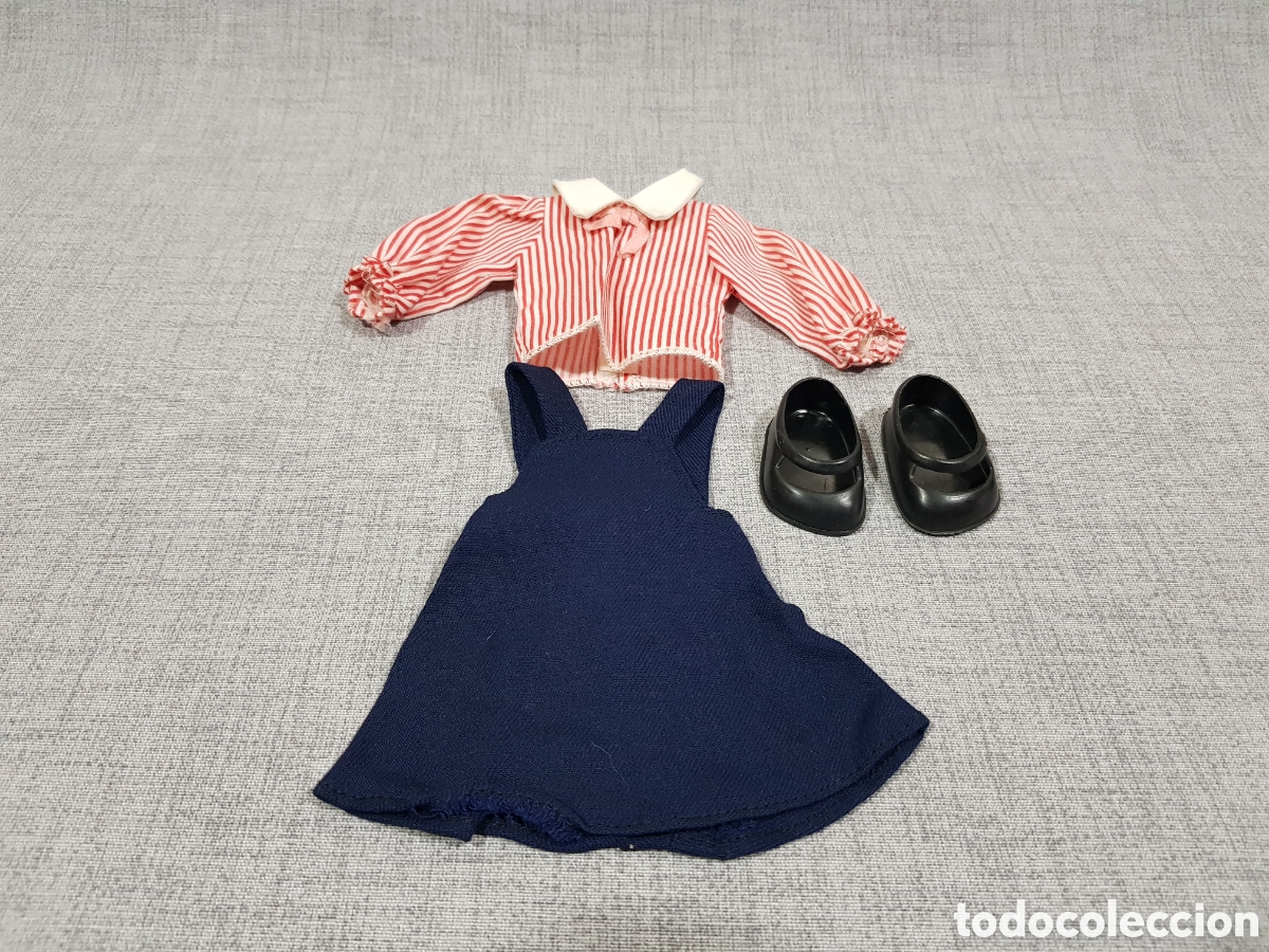 Nancy and Lucas Dolls: LESLY, LA HERMANITA DE NANCY. CONJUNTO DE COLEGIALA. FAMOSA