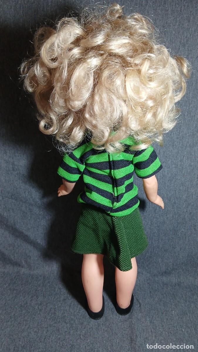 Mu&ntilde;ecas Nancy y Lucas: LOTE NANCY RIZOS ROPA DE REGALO - Foto 2