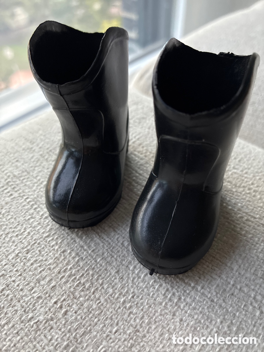 Mu&ntilde;ecas Nancy y Lucas: Botas negras mu&ntilde;eca Nancy Famosa - Foto 1
