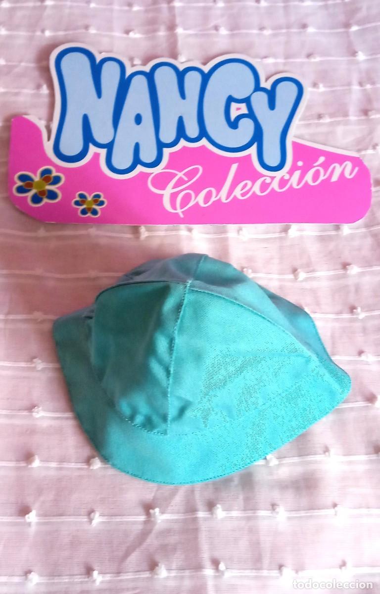 Mu&ntilde;ecas Nancy y Lucas: GORRO DEL CONJUNTO LLUVIA NANCY - Foto 1