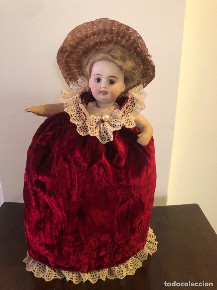 Mu&ntilde;ecas porcelana: Antigua mu&ntilde;eca con cabeza de biscuit - Foto 1