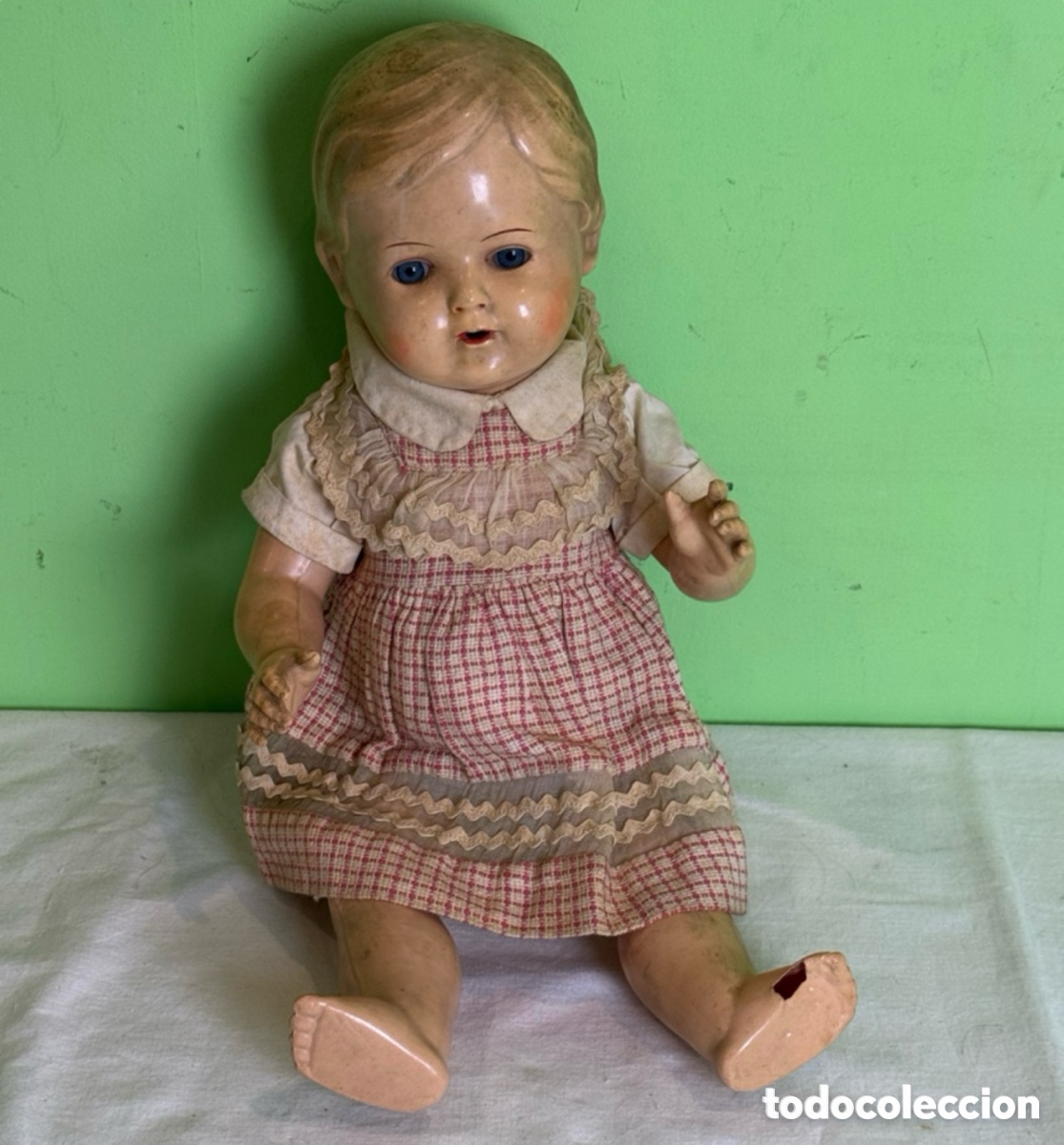 Mu&ntilde;ecas Porcelana: Mu&ntilde;eca antigua de celuloide marca Tortuga Rombo Alemania ojos de vidrio azul . 40 cm.