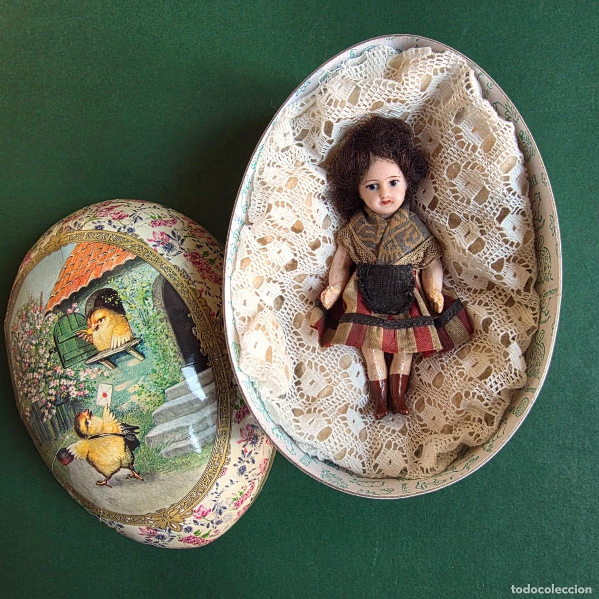 Mu&ntilde;ecas porcelana: ANTIGUA MU&Ntilde;ECA MIGNONETTE cabeza de PORCELANA ropa original + huevo de pascua papel mache