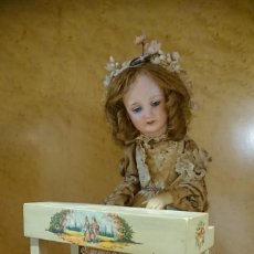 Muñecas Porcelana: MUÑECA AUTÓMATA