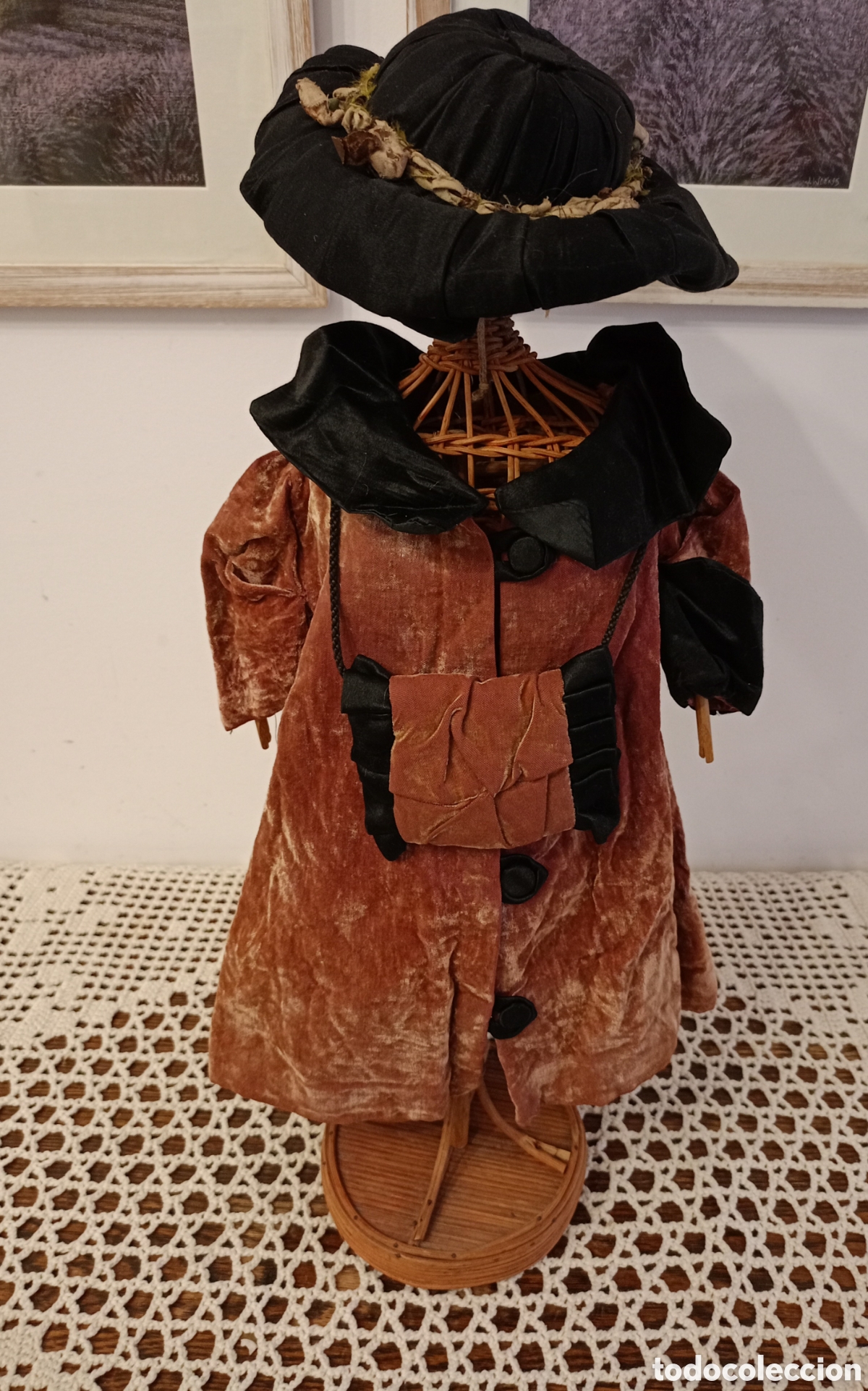 Mu&ntilde;ecas Porcelana: Antiguo conjunto de mu&ntilde;eca Jumeau