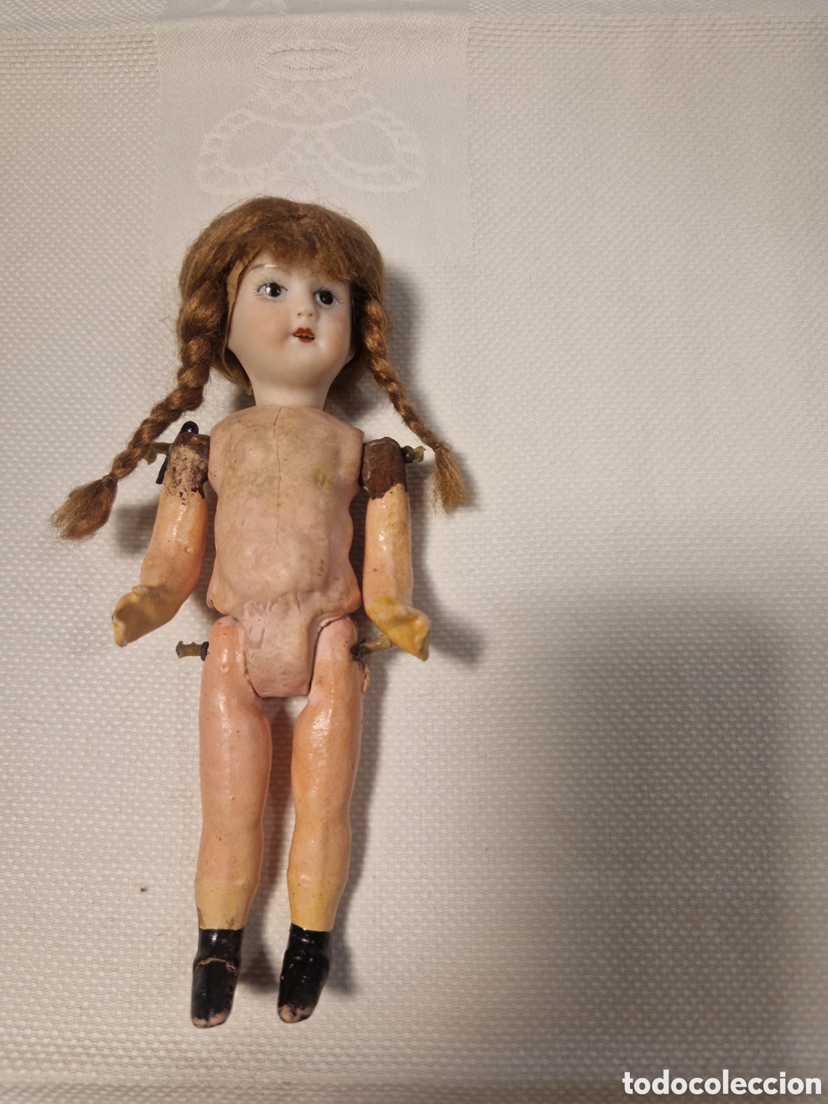 Mu&ntilde;ecas Porcelana: Mu&ntilde;eca antiguo cart&oacute;n piedra y cabeza porcelana S.XIX