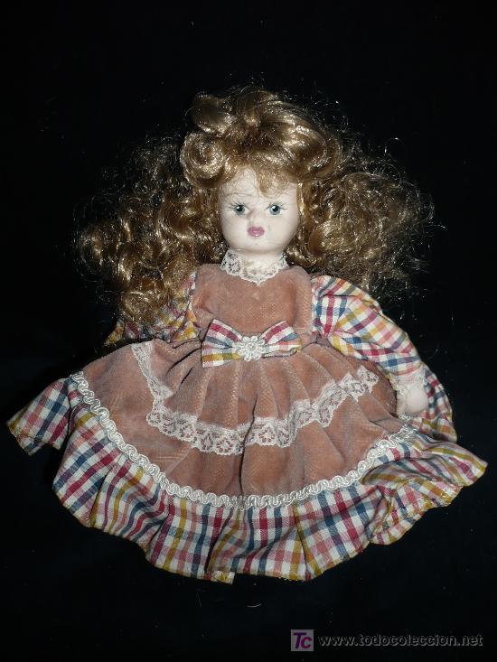 Mu&ntilde;ecas porcelana: MU&Ntilde;ECA REPLICA ANTIGUA. 20 CM. - Foto 1