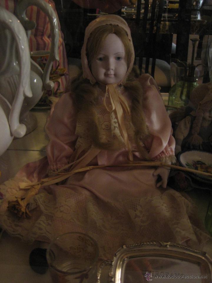 Mu&ntilde;ecas porcelana: Mu&ntilde;eca protestante de procelana. 30 cm. aprox - Foto 3