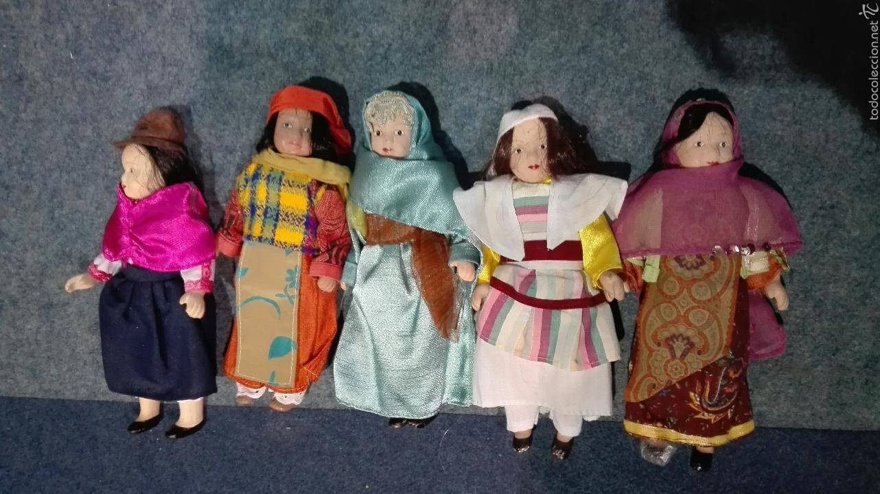 Mu&ntilde;ecas porcelana: Lote de 5 Mu&ntilde;ecas - Foto 1
