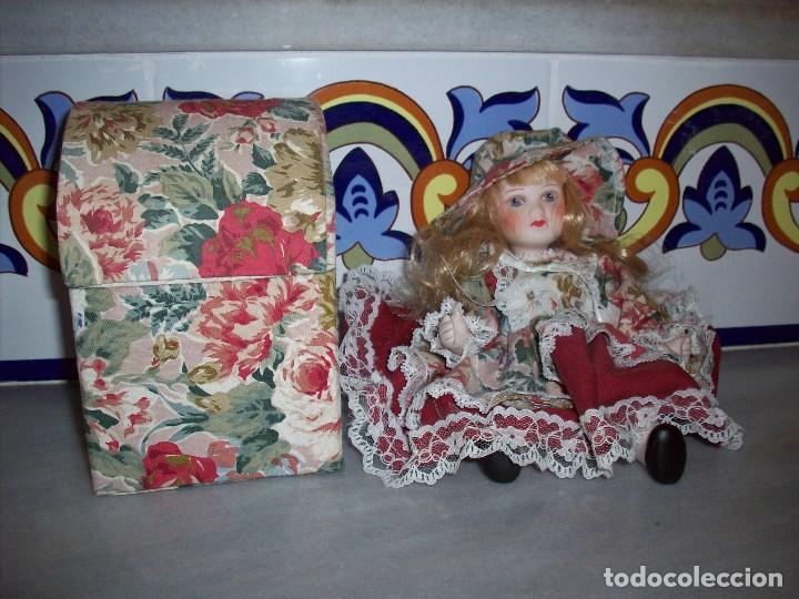 Mu&ntilde;ecas porcelana: Mu&ntilde;eca Caja - Foto 3