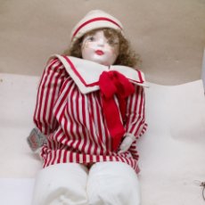 Muñecas Porcelana: MUÑECA DE PORCELANA FANAS ANTIGUA. Lote 144183058