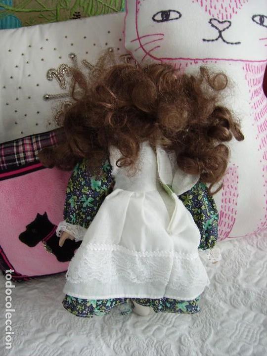 Mu&ntilde;ecas porcelana: Mu&ntilde;eca de porcelana - Foto 2