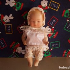 Muñecas Porcelana: BEBE DE PORCELANA BISCUIT DE VERANO CON CAPOTA Y LACITO
