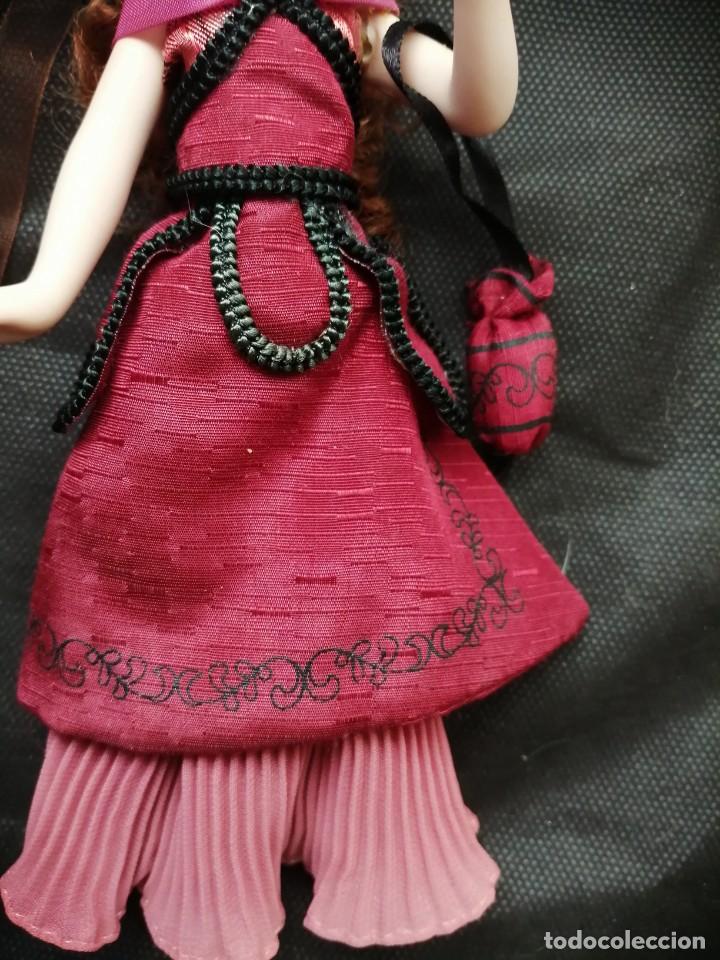 Mu&ntilde;ecas porcelana: Dama de porcelana - Foto 3