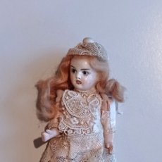 Bambole Porcellana: PRINCESITA CON VESTIDO Y CAPOTA DE ENCAJE. Lote 329704788