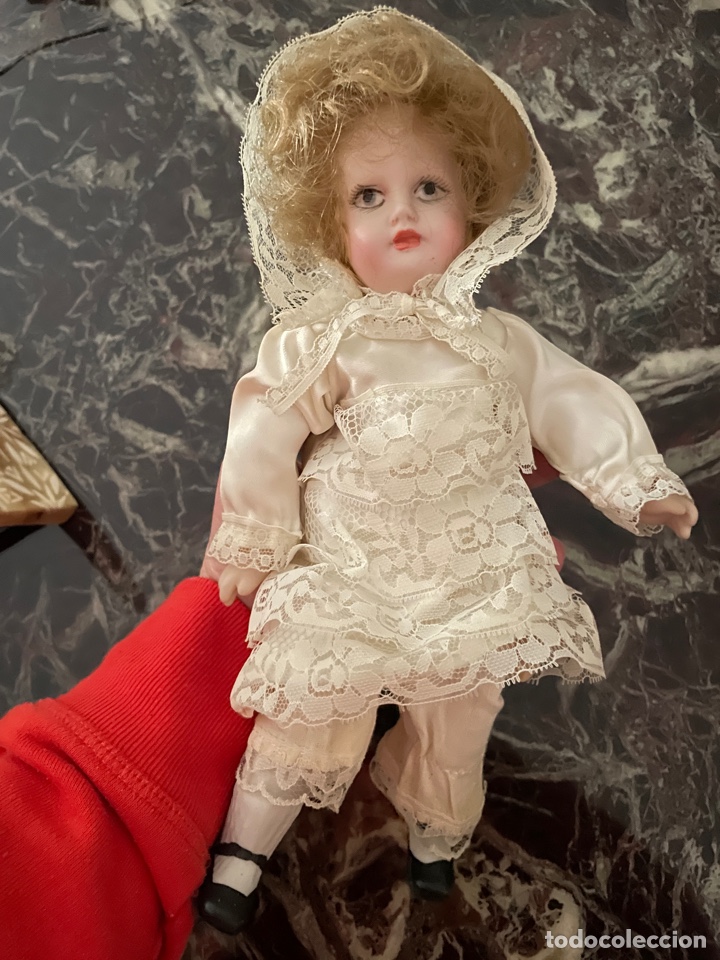 Mu&ntilde;ecas porcelana: Mu&ntilde;eca de procelana rara. - Foto 3