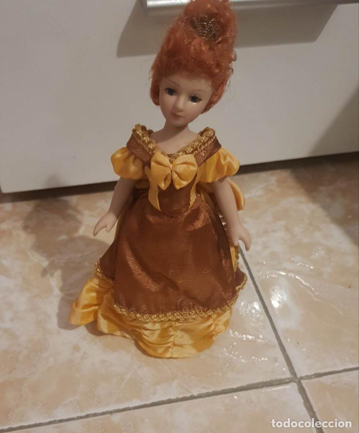Mu&ntilde;ecas porcelana: Dama de &Eacute;poca en porcelana Mathilde de la Mole - Foto 1