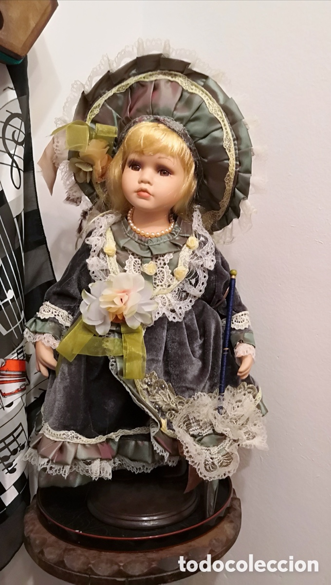 Porcelain Dolls: Mu&ntilde;eca de porcelana de coleccionista