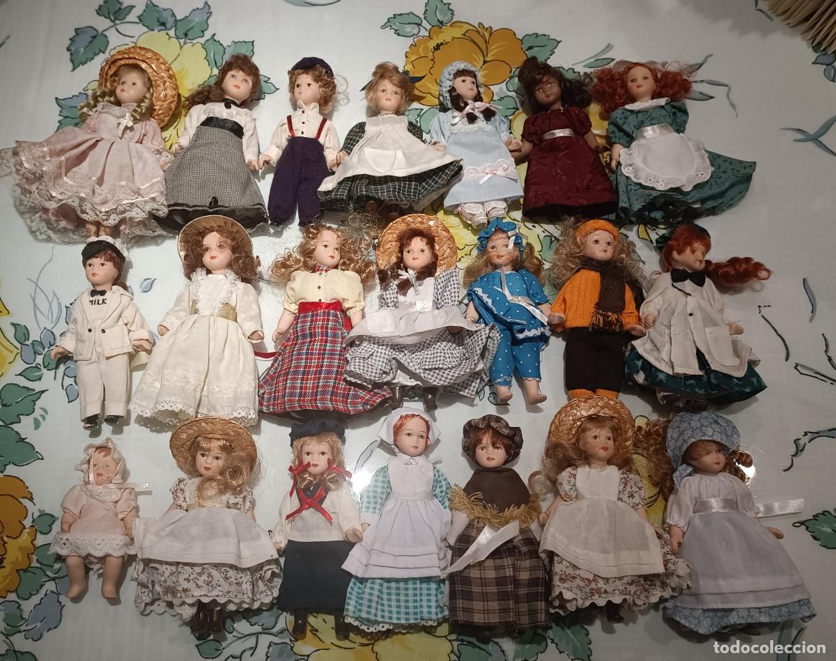 Mu&ntilde;ecas porcelana: Lote Mu&ntilde;ecas y complementos de porcelana - Foto 1